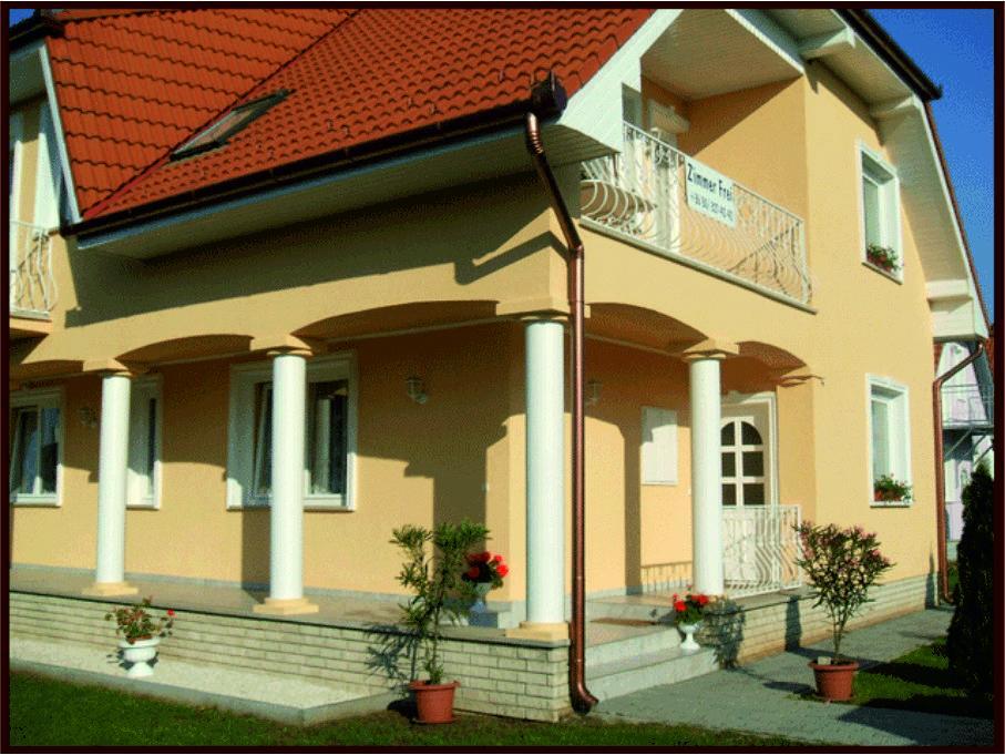 Erika Vendeghaz Hotel Buk Luaran gambar