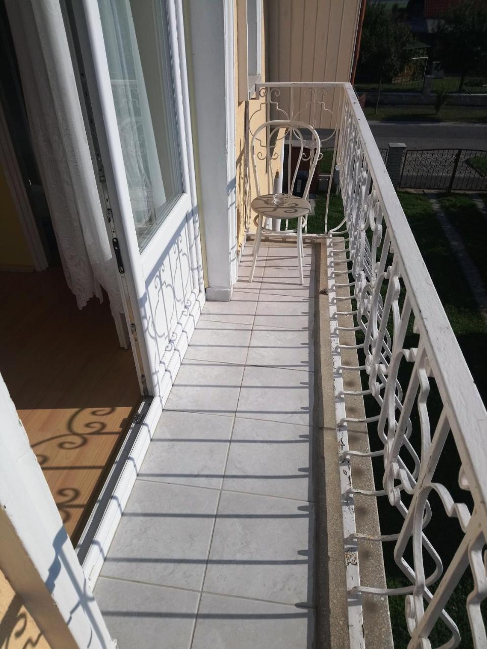 Erika Vendeghaz Hotel Buk Luaran gambar