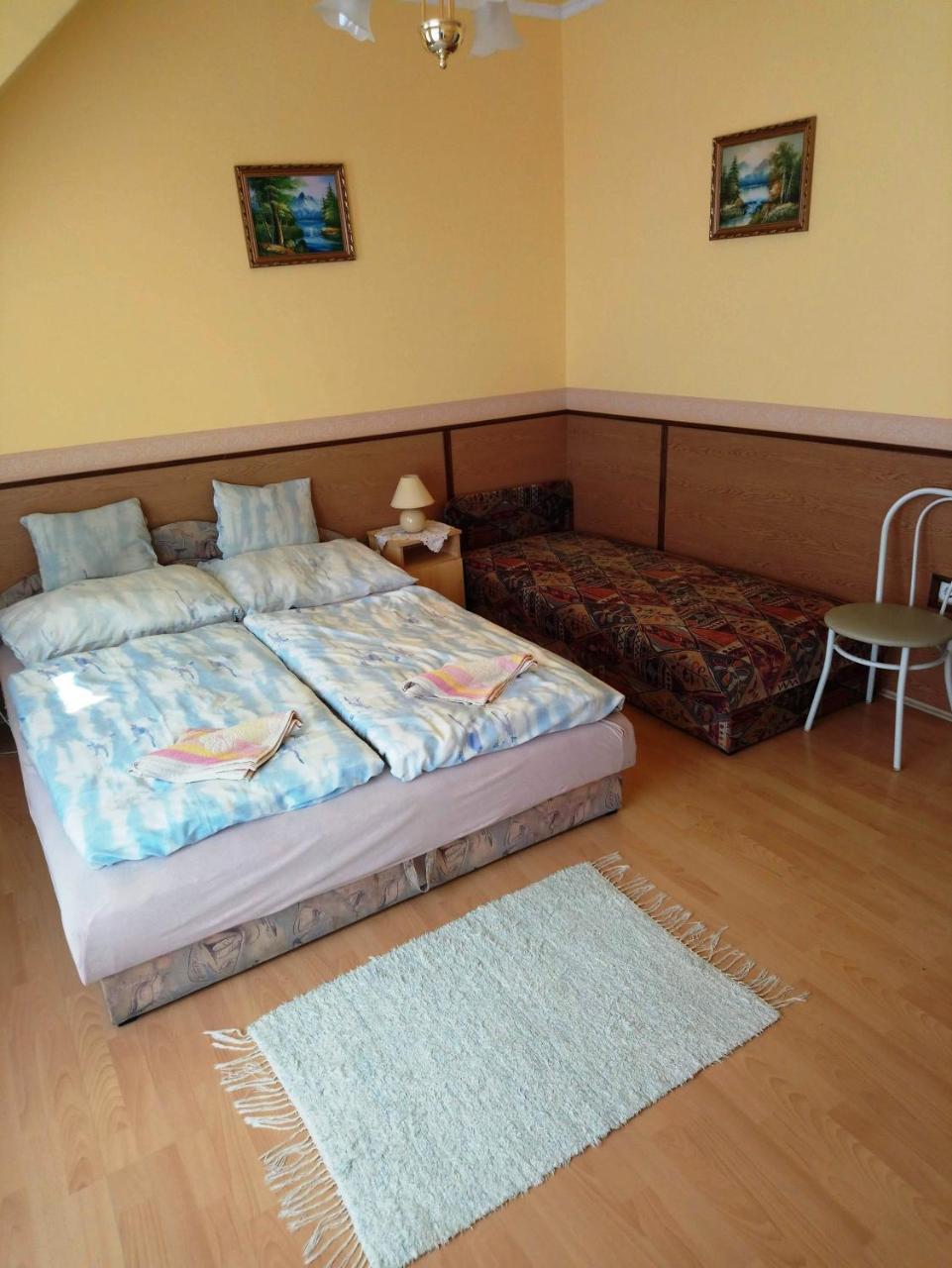Erika Vendeghaz Hotel Buk Luaran gambar