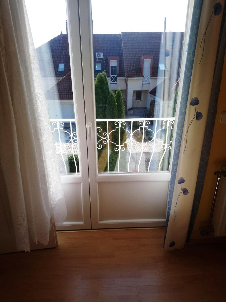 Erika Vendeghaz Hotel Buk Luaran gambar